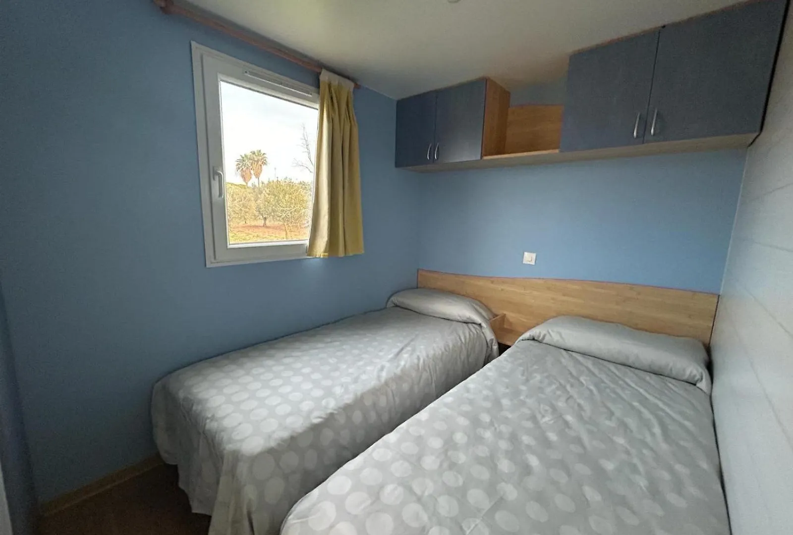 Levante Beach Mobilhome Cerca De La Playa Barrosa, Sostenible Y Autosuficiente Chiclana de la Frontera 0*,