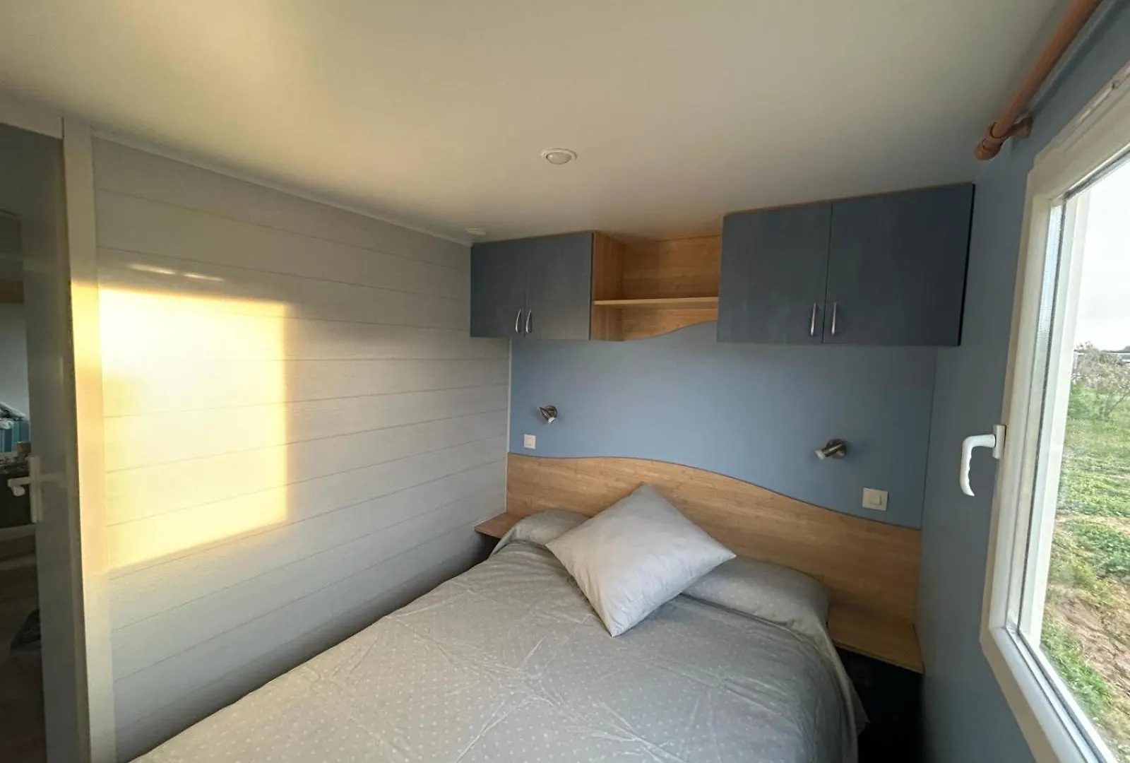Levante Beach Mobilhome Cerca De La Playa Barrosa, Sostenible Y Autosuficiente Chiclana de la Frontera